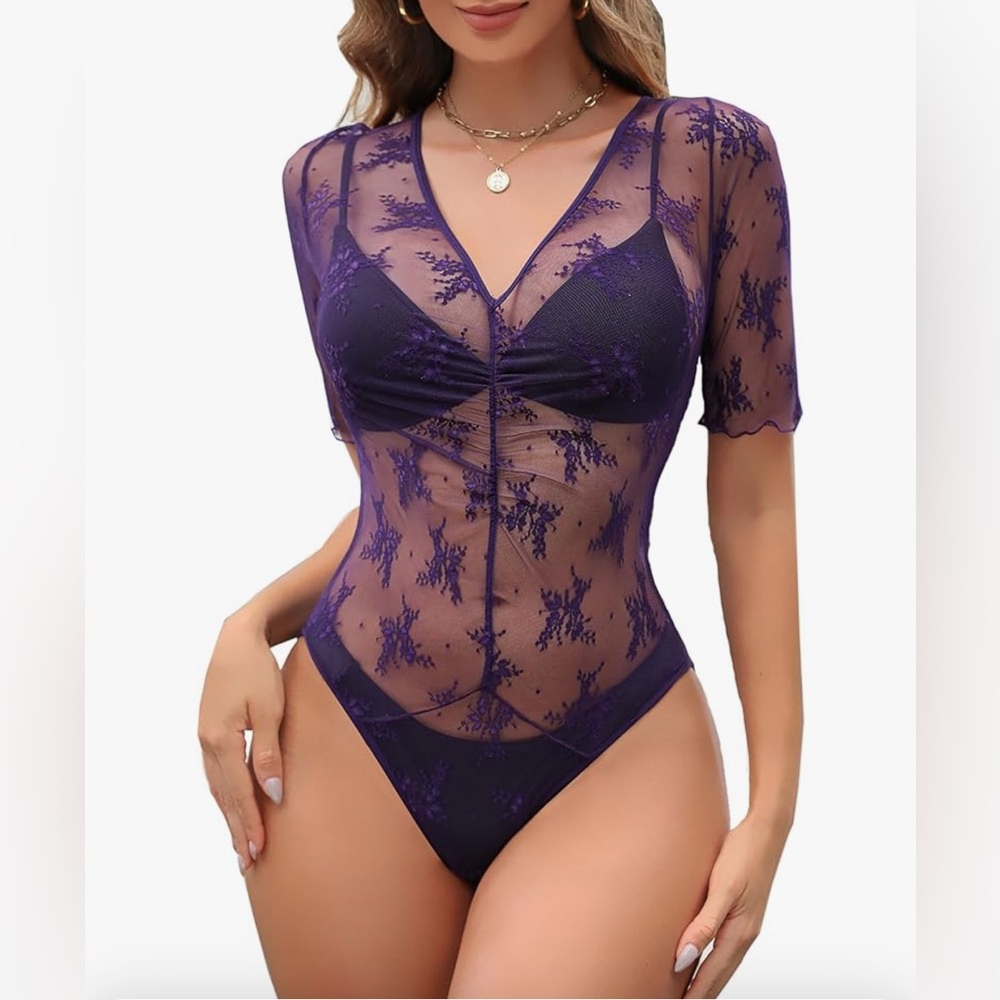 T94 NEW Giorzio Half Sleeve Mesh‎ V Neck Bodysuit for Women - Size: Medium